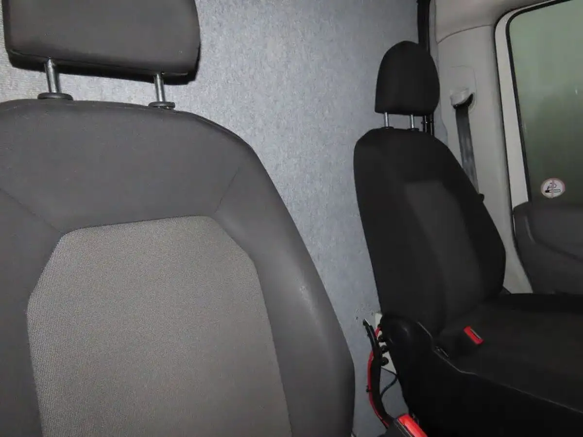 2020-volkswagen-crafter-20tdi-cr35-lwb-startline-140pseu6dt-e-panel-van-big-9