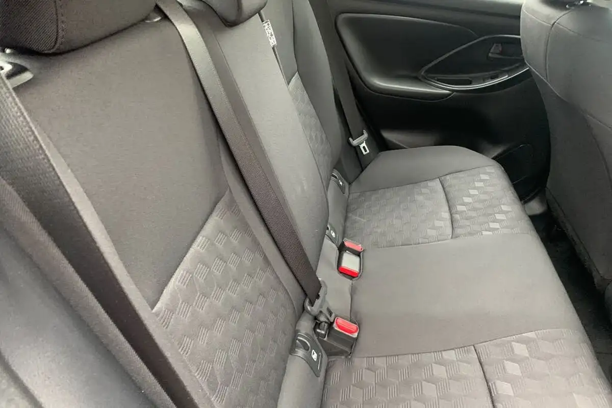 2024-mazda-mazda2-15-exclusive-line-big-30