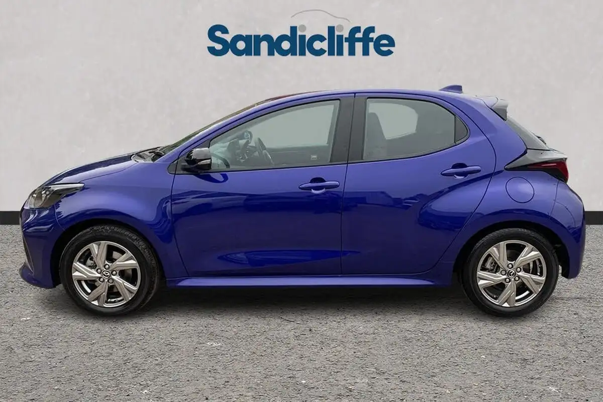 2024-mazda-mazda2-15-exclusive-line-big-6