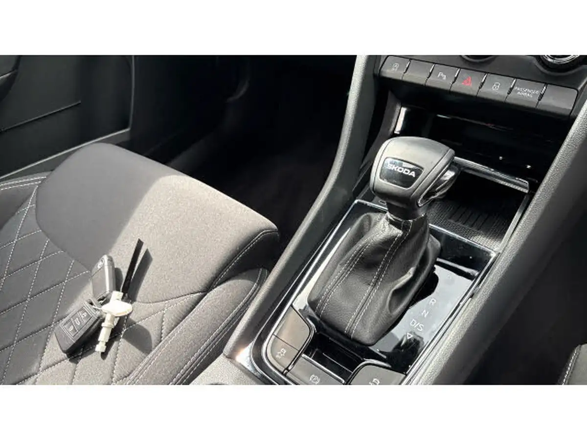 2024-skoda-karoq-15-tsi-sportline-dsg-big-13