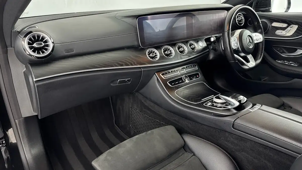 2020-mercedes-benz-e-class-20d-e220d-amg-line-premium-coupe-2d-big-9