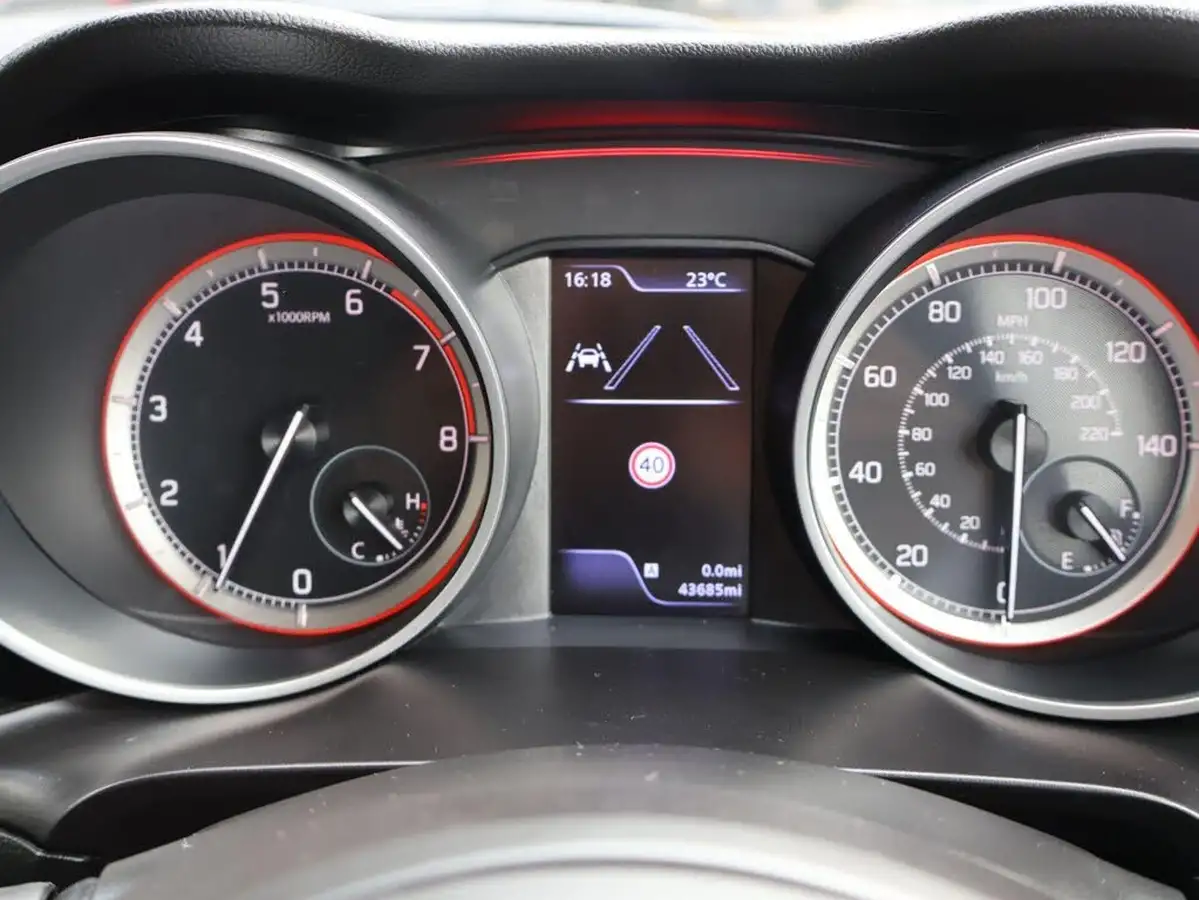 2021-suzuki-swift-12-dualjet-sz5-big-33