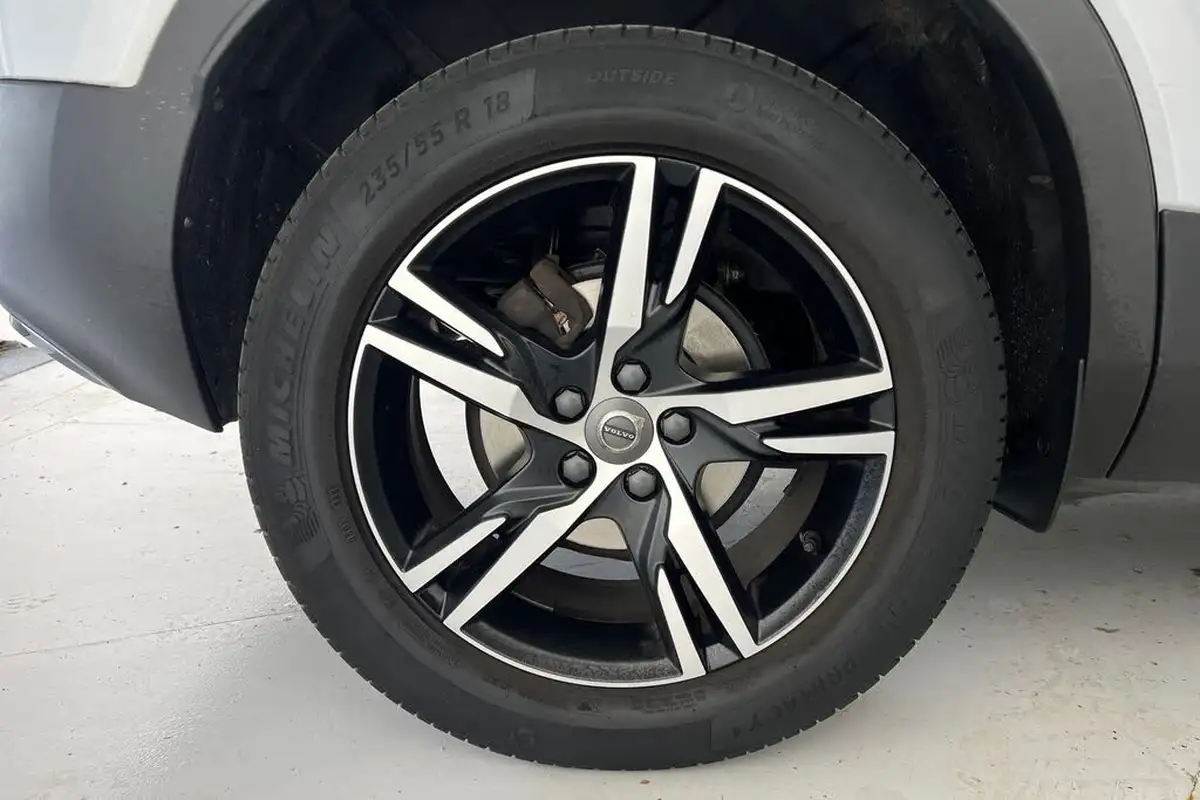 2021-volvo-xc40-15-t3-r-design-161bhp-big-23