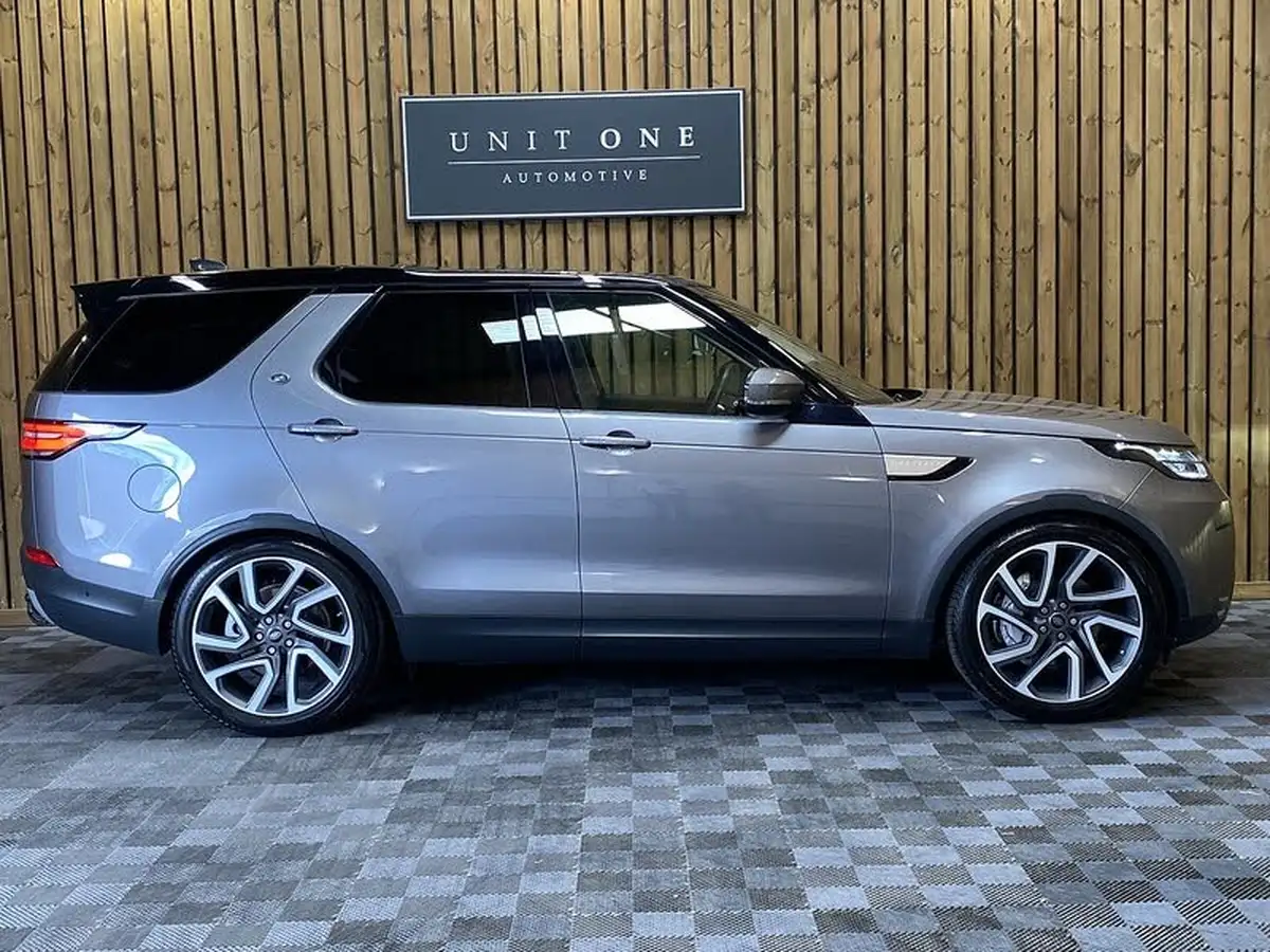 2020-land-rover-discovery-30-sd6-hse-big-1