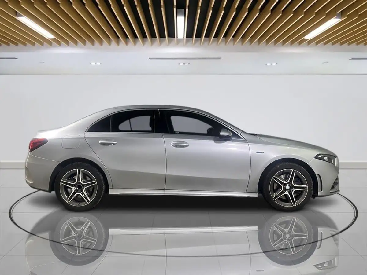 2021-mercedes-benz-a-class-13-a250e-amg-line-saloon-4d-big-9
