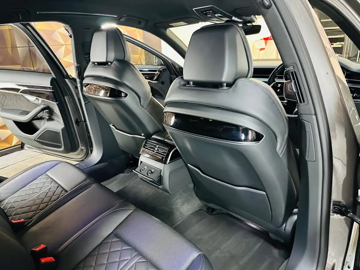 2020-audi-a8-30-55-tfsi-black-edition-big-60