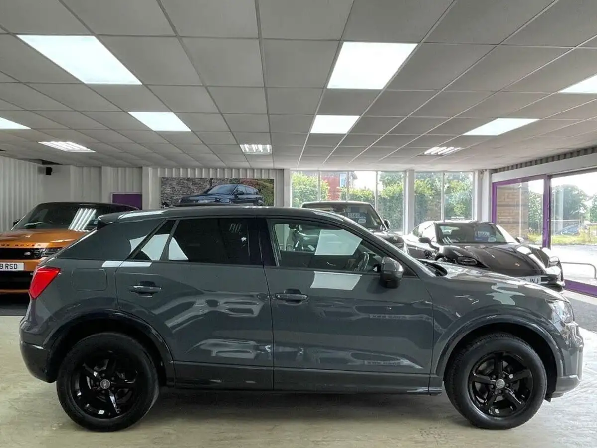 2020-audi-q2-16-30-tdi-technik-big-11