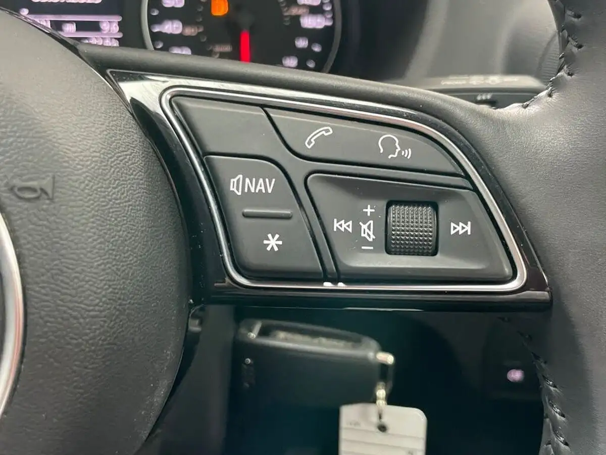 2020-audi-q2-16-30-tdi-technik-big-35