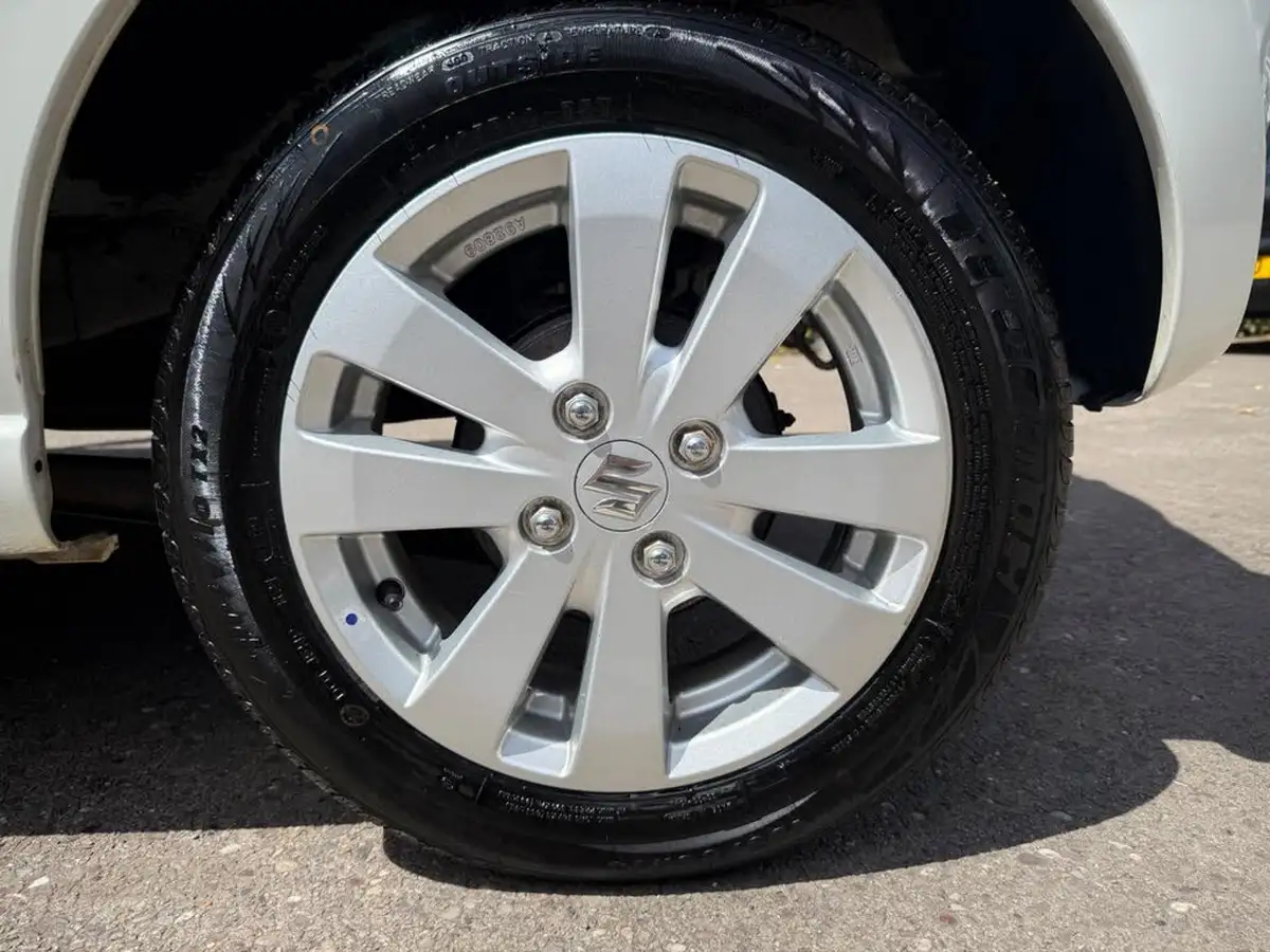 2013-suzuki-alto-10-sz4-auto-big-10