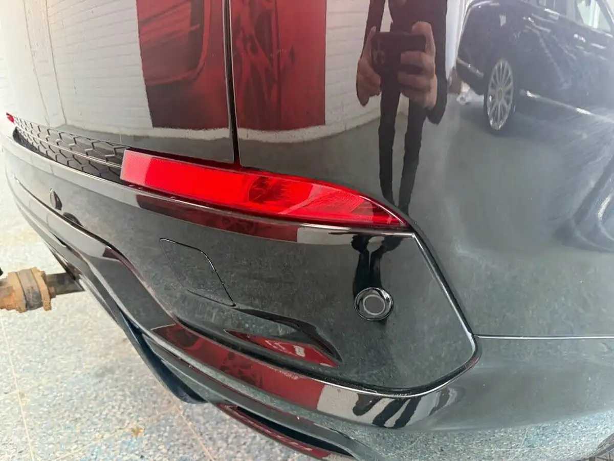 2021-land-rover-discovery-sport-20-d165-r-dynamic-s-plus-big-8