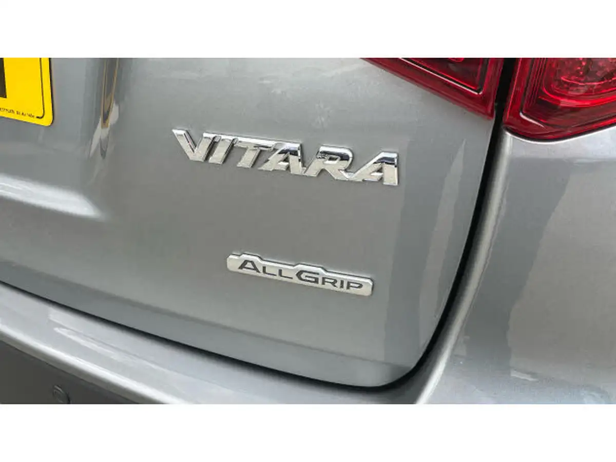 2020-suzuki-vitara-14-boosterjet-sz5-allgrip-big-40