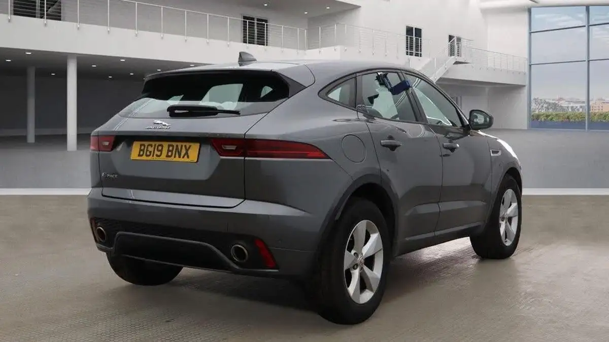 2019-jaguar-e-pace-20-i4d-r-dynamic-s-150ps-big-2