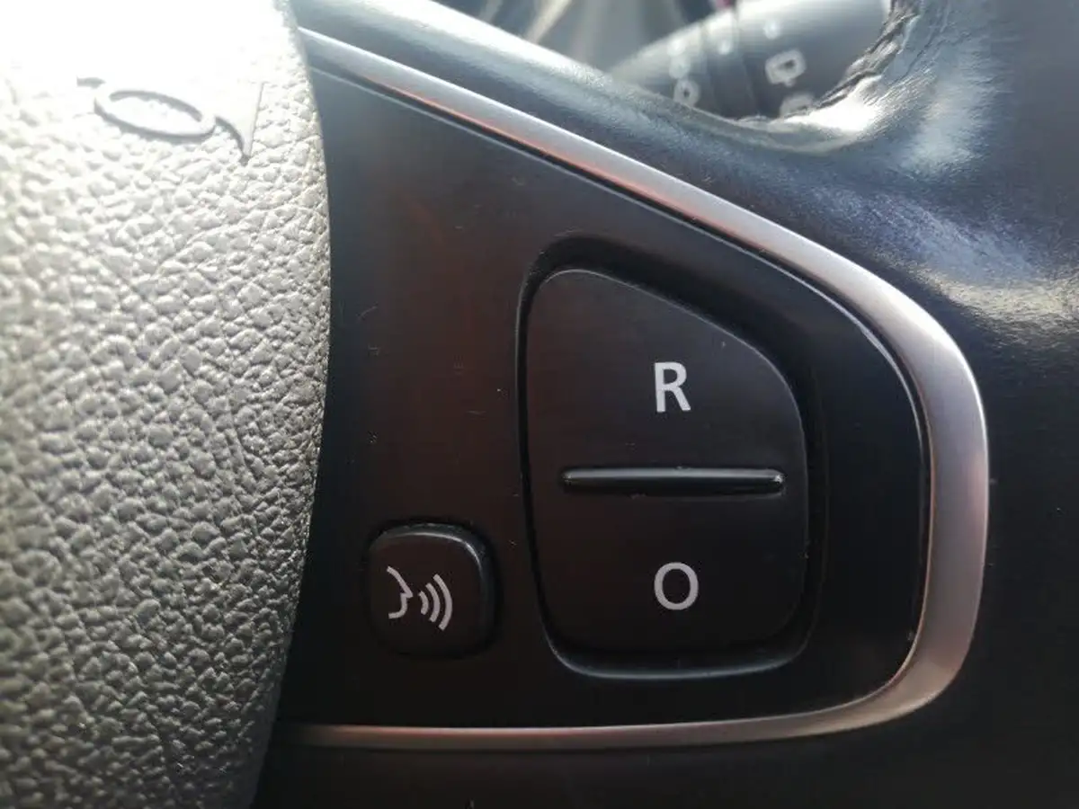 2020-renault-captur-13-tce-s-edition-150bhp-edc-auto-big-11