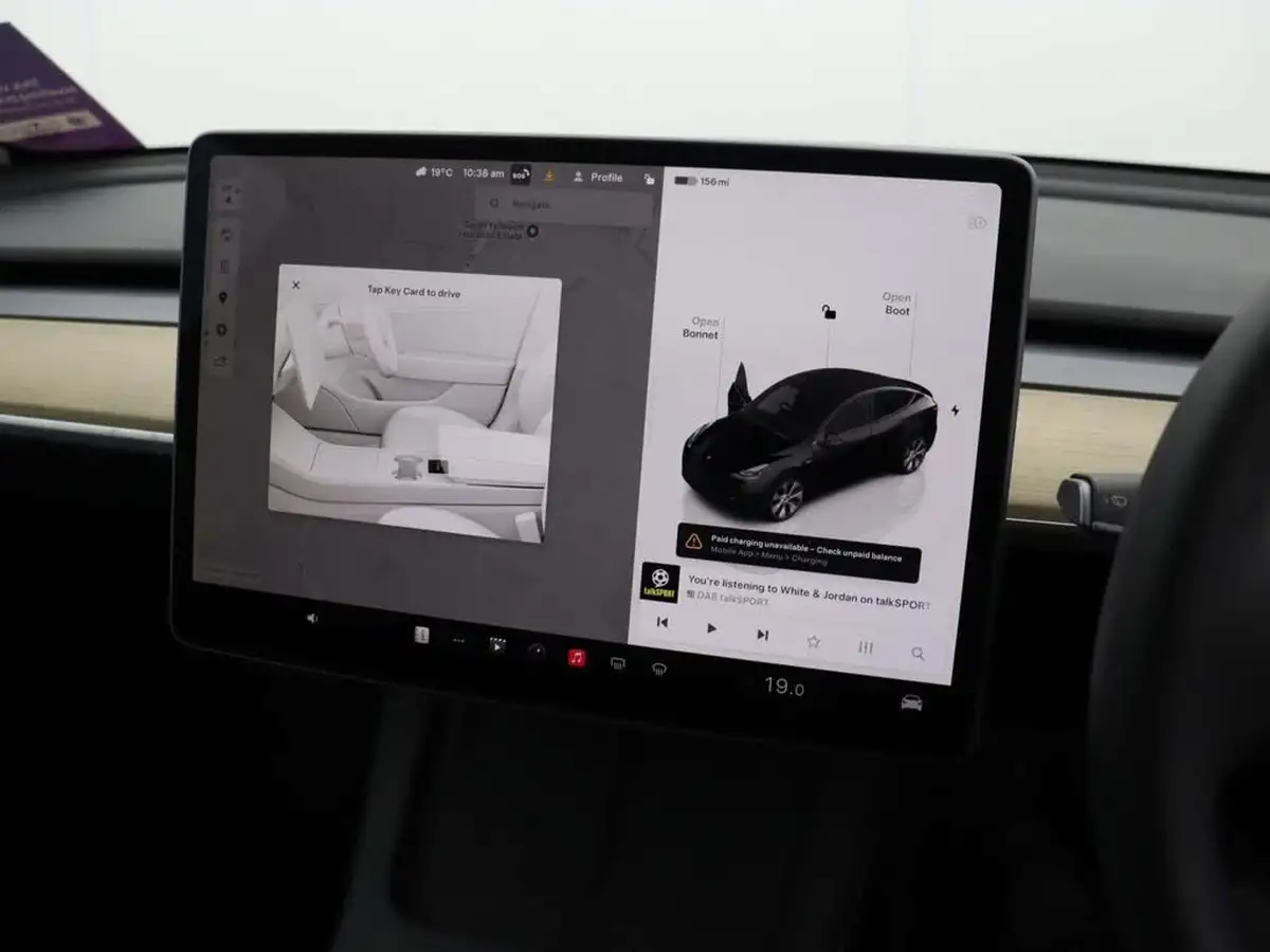 2022-tesla-model-y-e-rwd-big-26