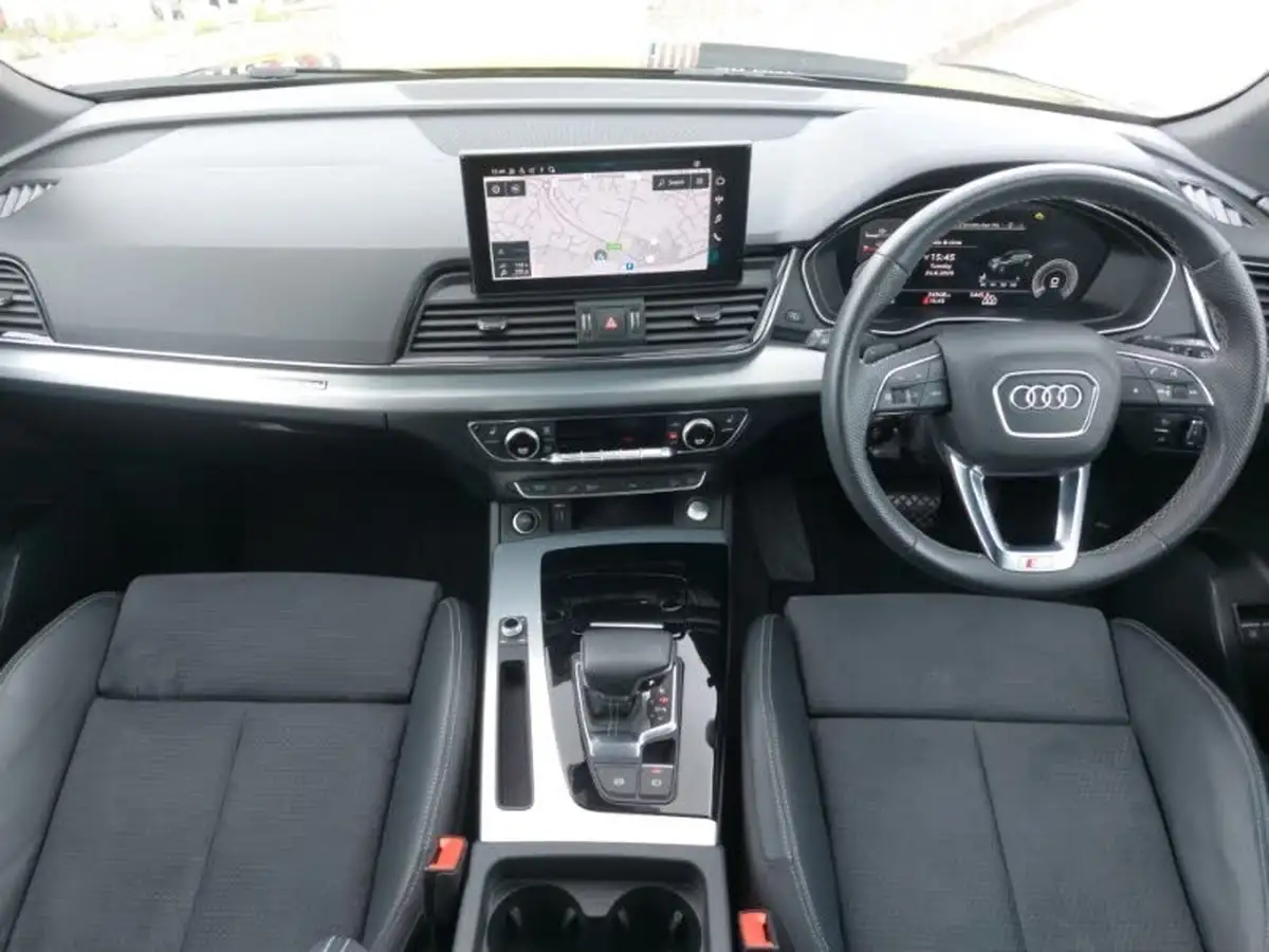 2022-audi-q5-20-50-tfsi-e-s-line-sportback-big-2