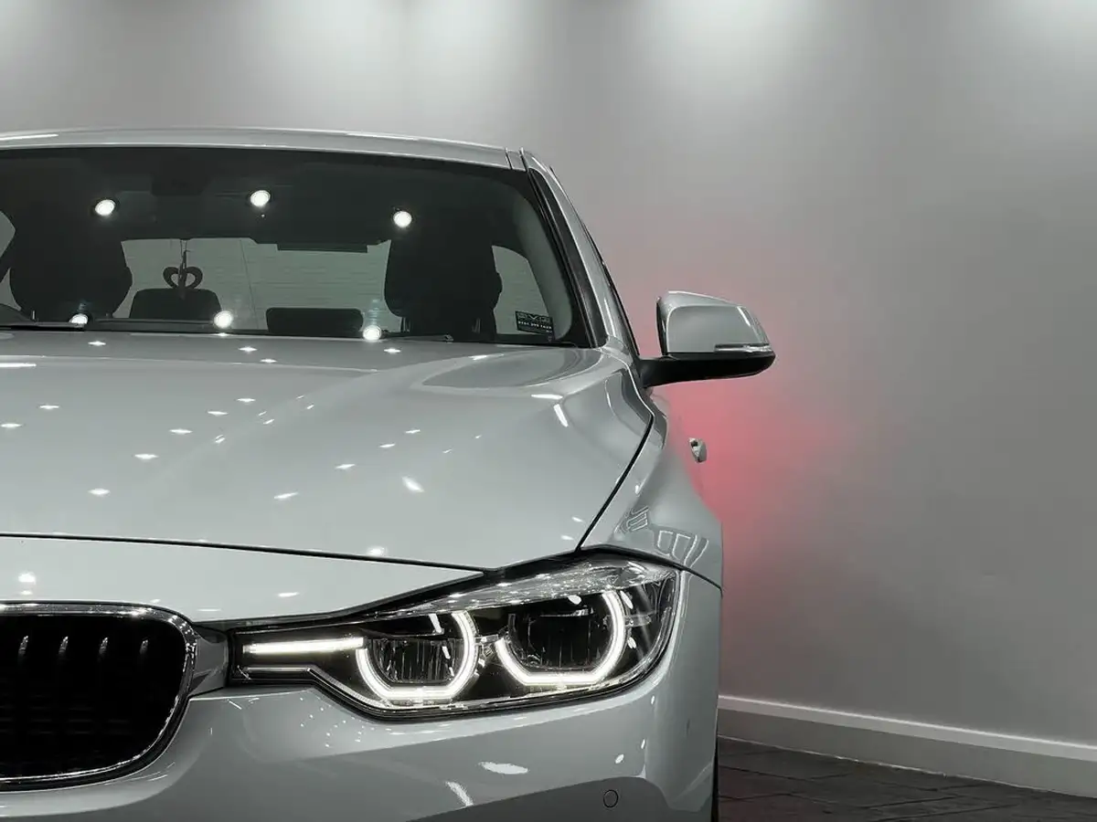 2017-bmw-3-series-20-330e-sport-big-15
