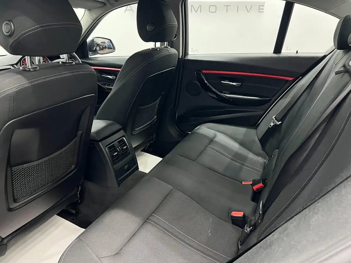 2017-bmw-3-series-20-330e-sport-big-63