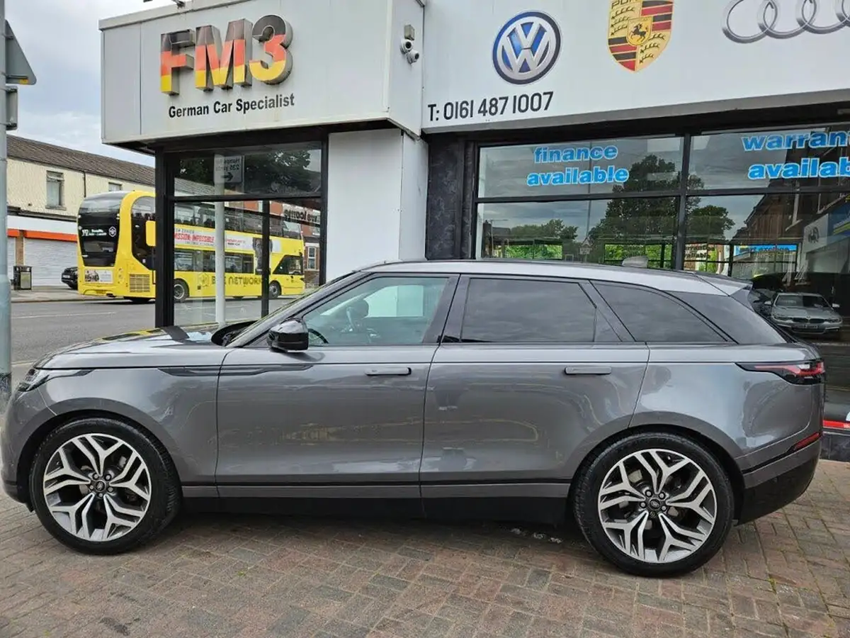 2018-land-rover-range-rover-velar-20-d240-se-ss-big-2