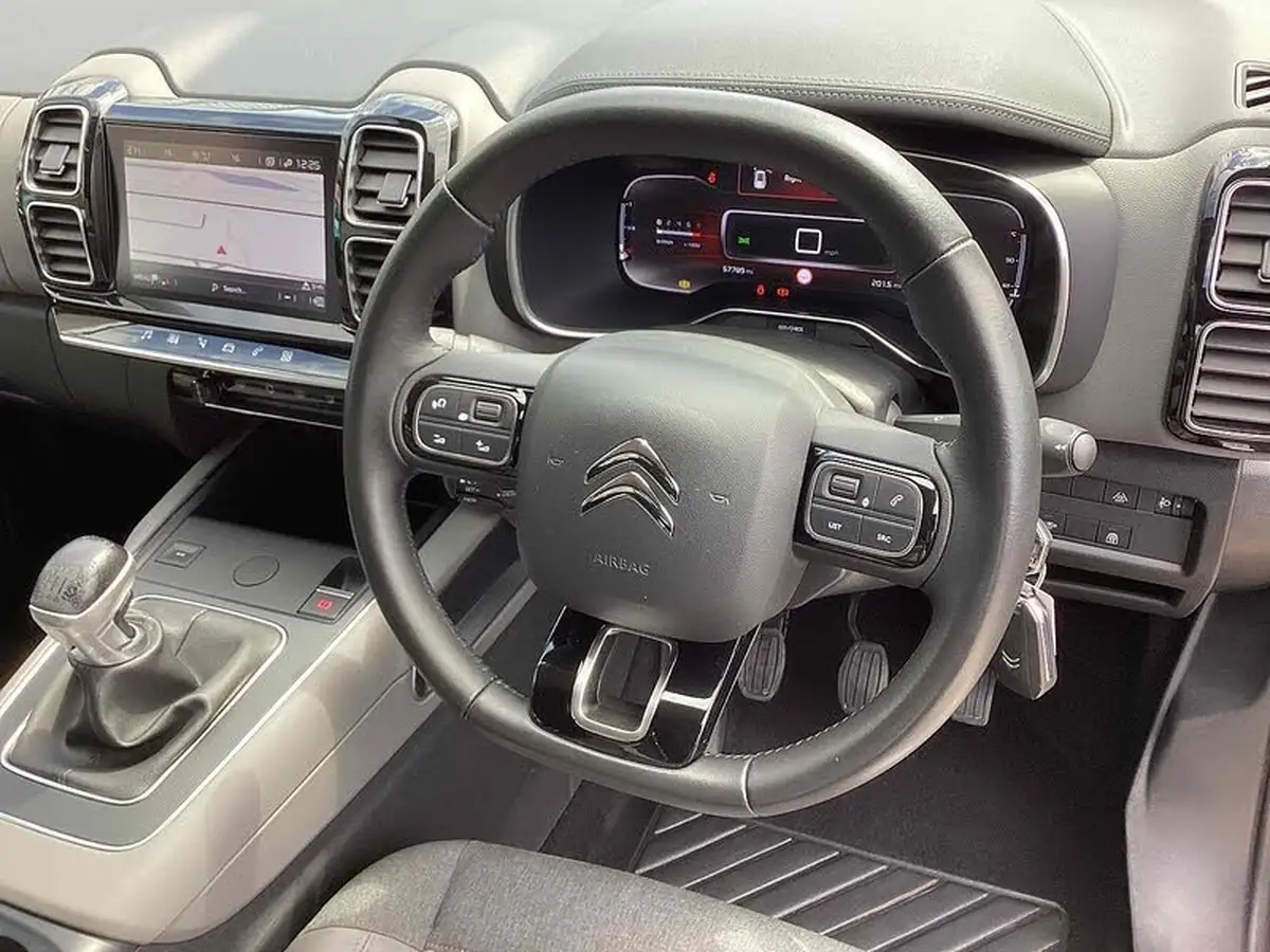 2019-citroen-c5-aircross-12-puretech-flair-big-6