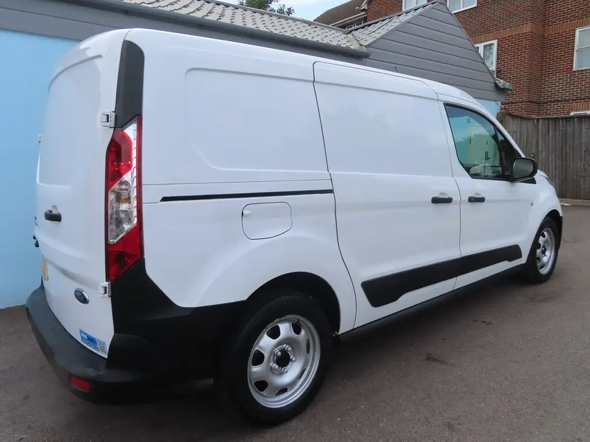 2021-ford-transit-connect-big-18