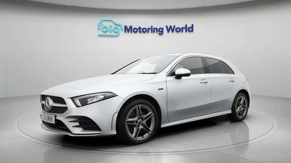 2021-mercedes-benz-a-class-13-a250e-amg-line-hatchback-5d-big-3