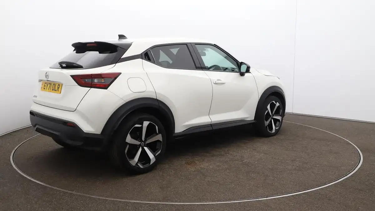 2021-nissan-juke-10-dig-t-tekna-big-52