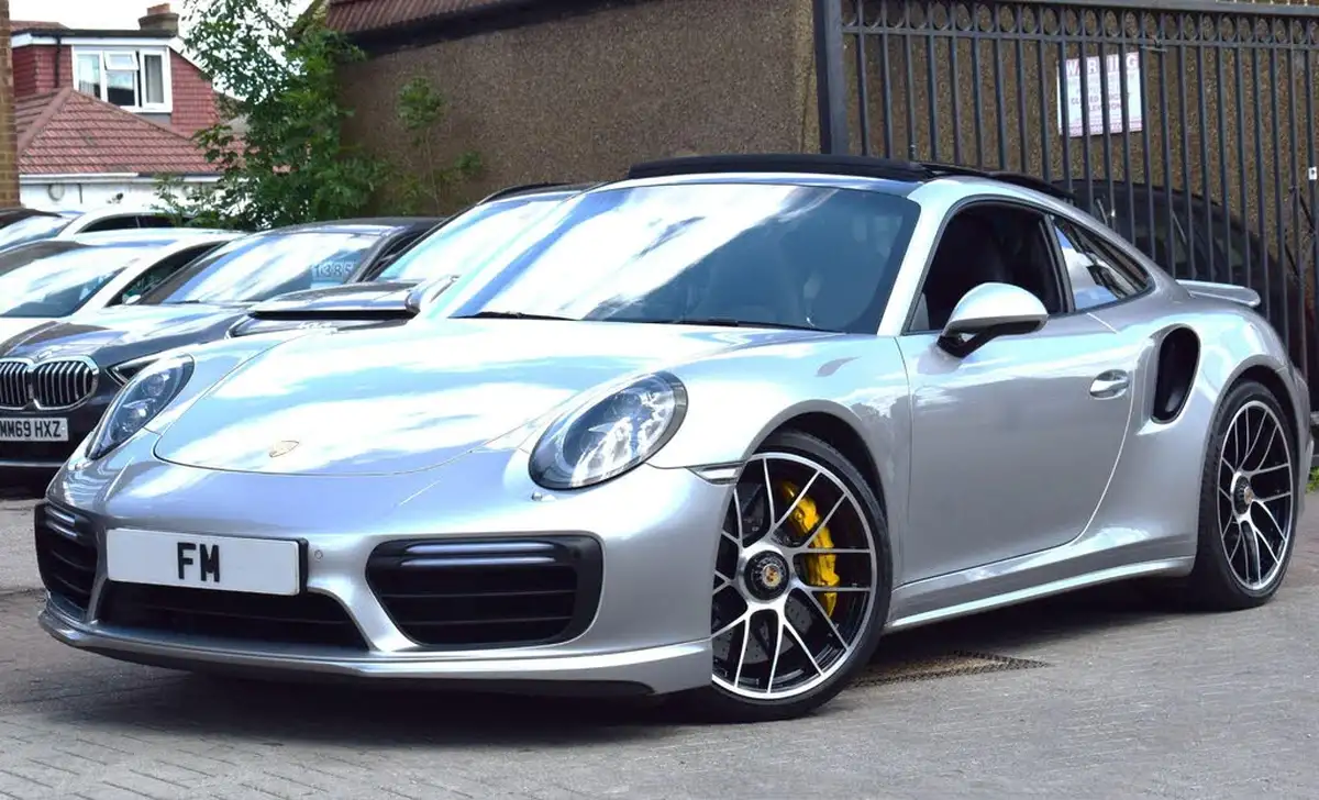 2016-porsche-911-38-turbo-s-coupe-big-5