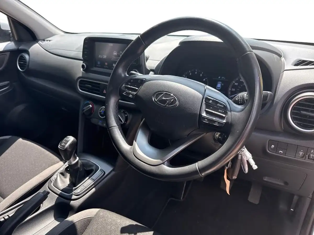 2019-hyundai-kona-10-t-gdi-play-big-14