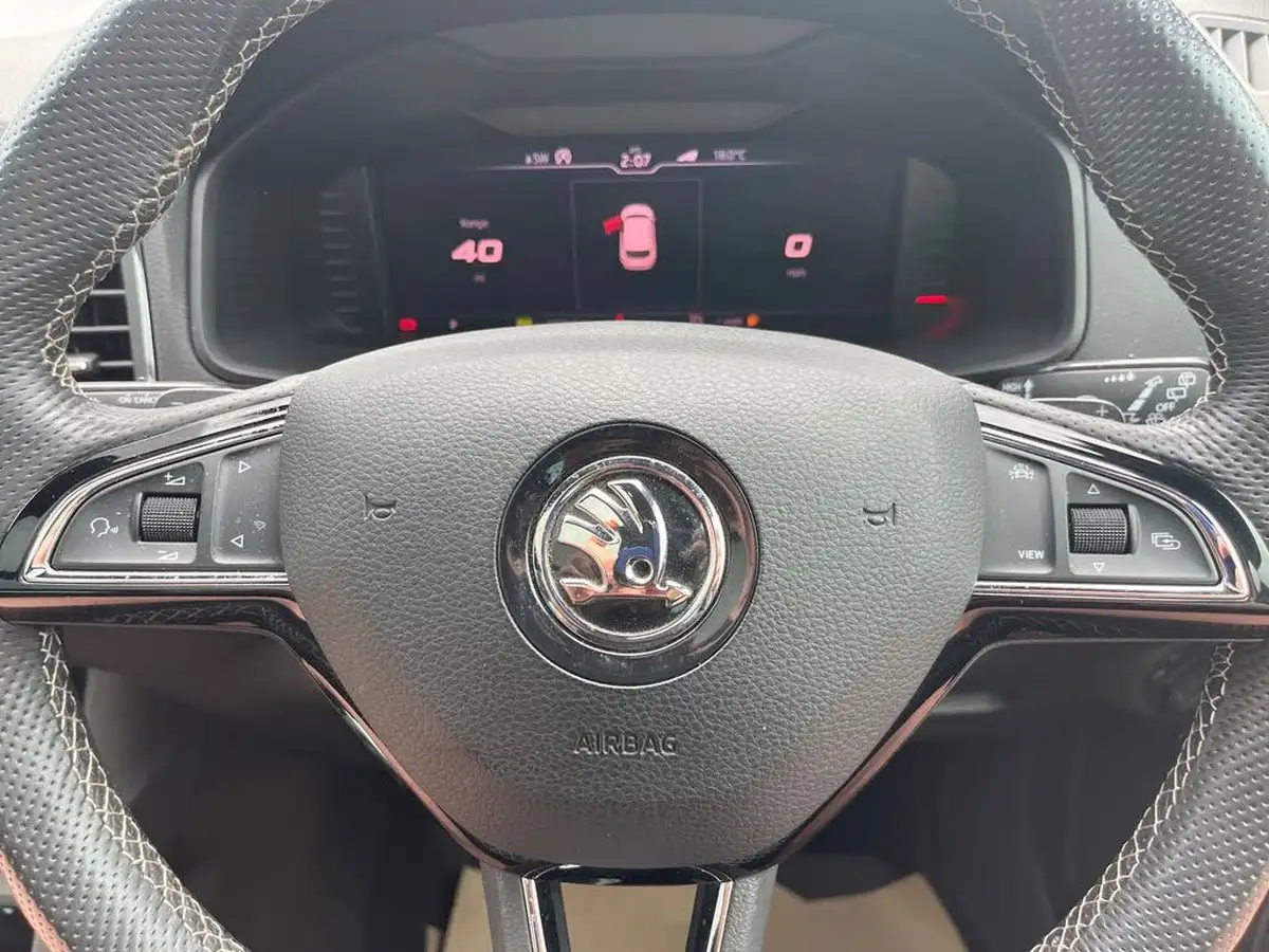 2019-skoda-karoq-15-tsi-sportline-dsg-big-26