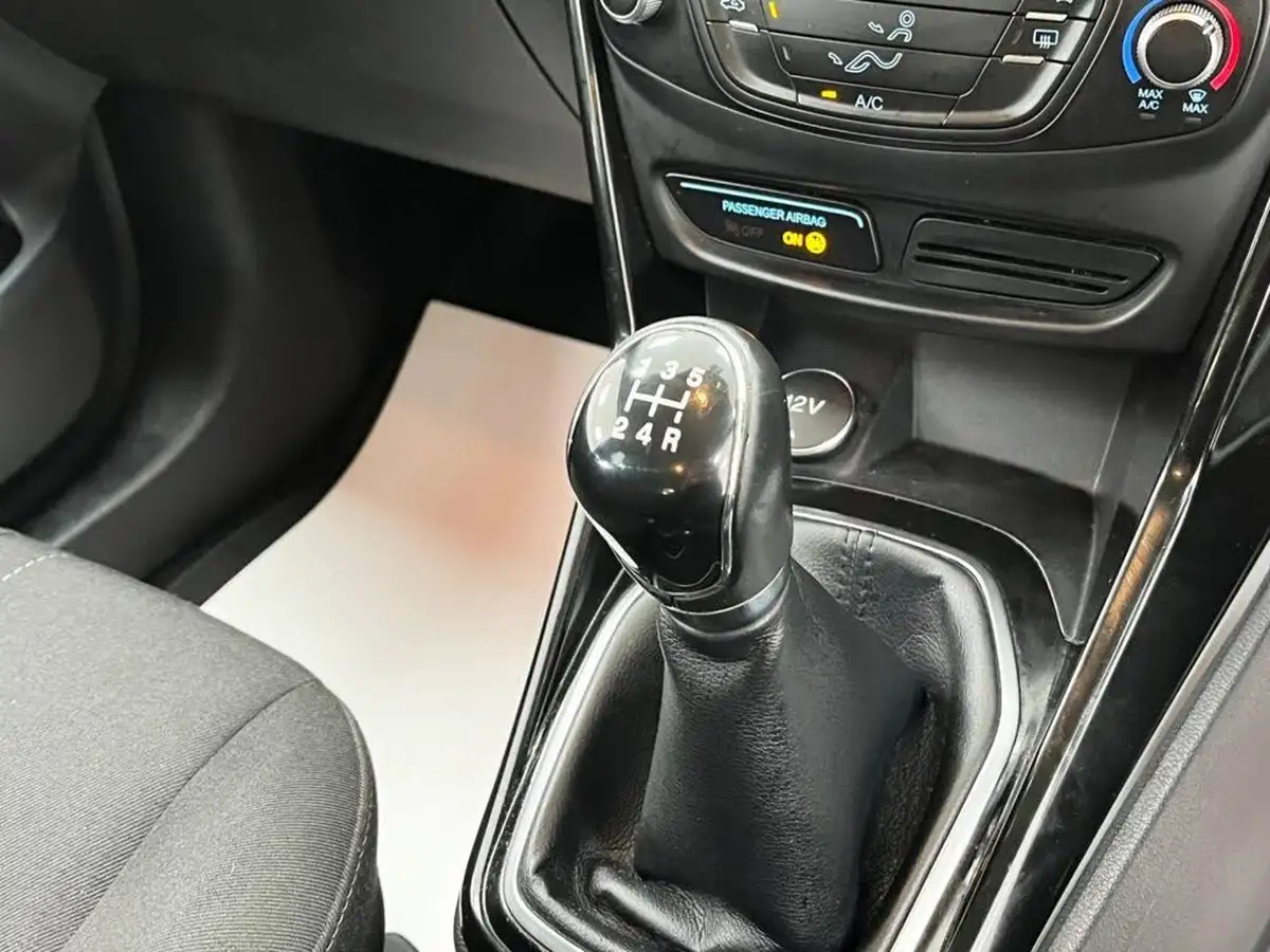 2015-ford-b-max-10-zetec-100ps-big-18