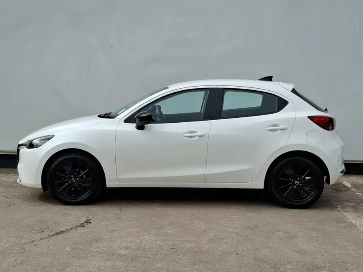 2024-mazda-mazda2-15-e-skyactiv-g-homura-big-3