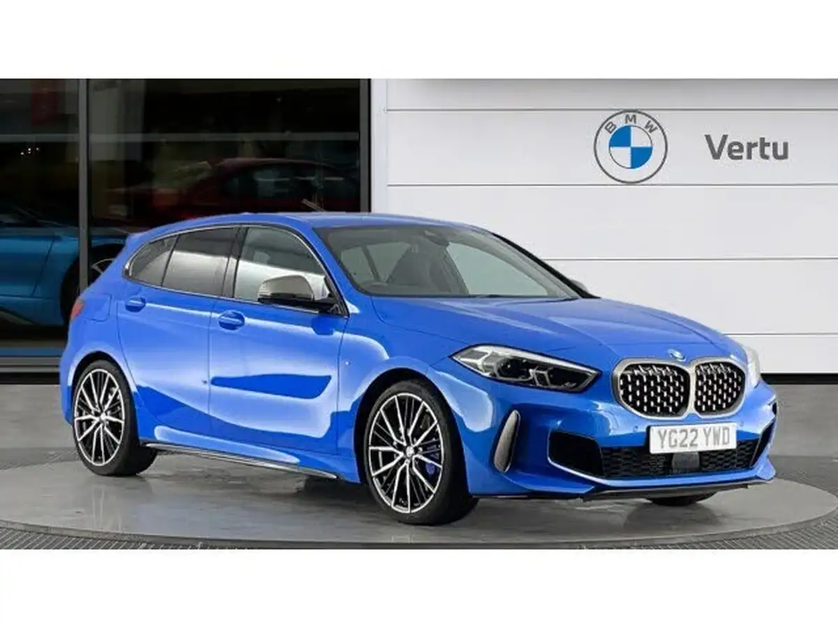 2022-bmw-1-series-20-m135i-xdrive-big-0