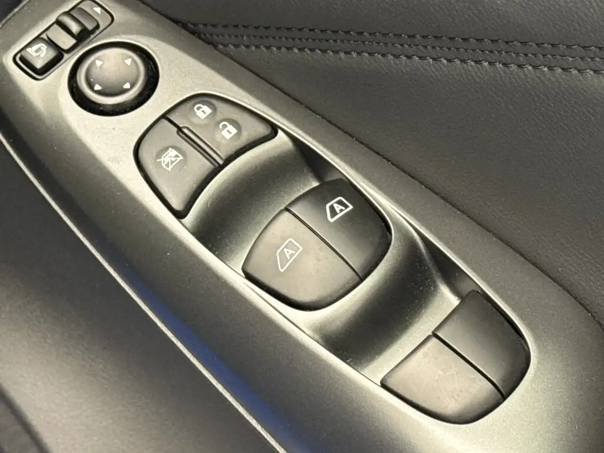 2024-nissan-juke-10-dig-t-n-connecta-big-18