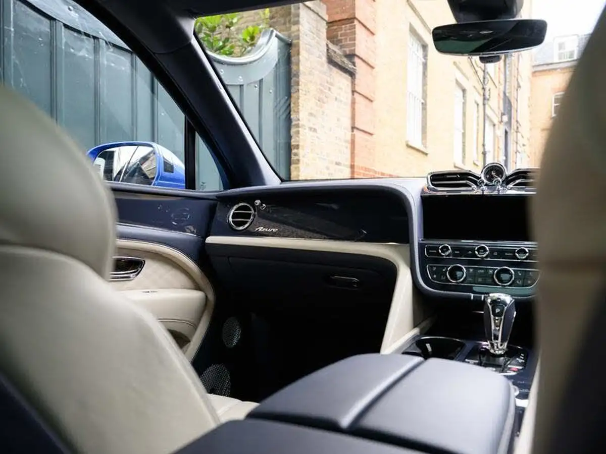 2024-bentley-bentayga-40-v8-extended-wheelbase-azure-big-41