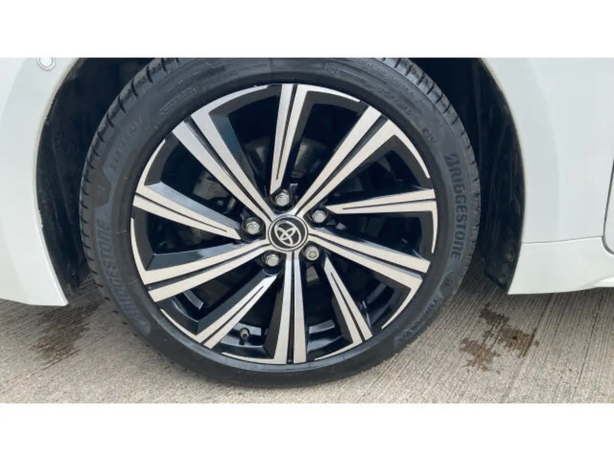 2022-toyota-corolla-18-vvt-i-design-120bhp-trk-hatchback-5d-big-36