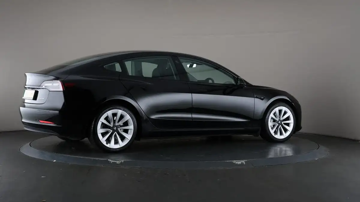 2021-tesla-model-3-e-long-range-4x4-big-62