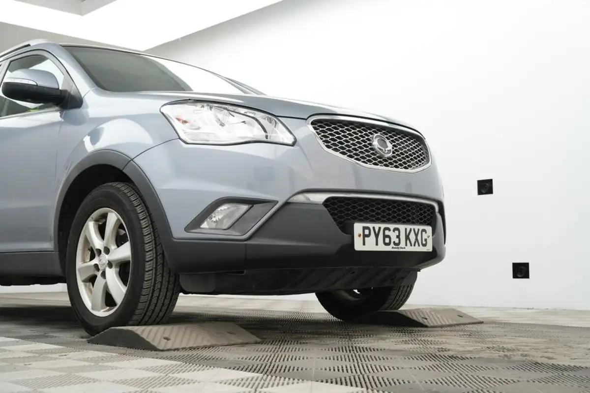 2013-kgm-ssangyong-korando-20td-ex-175ps-auto-big-4