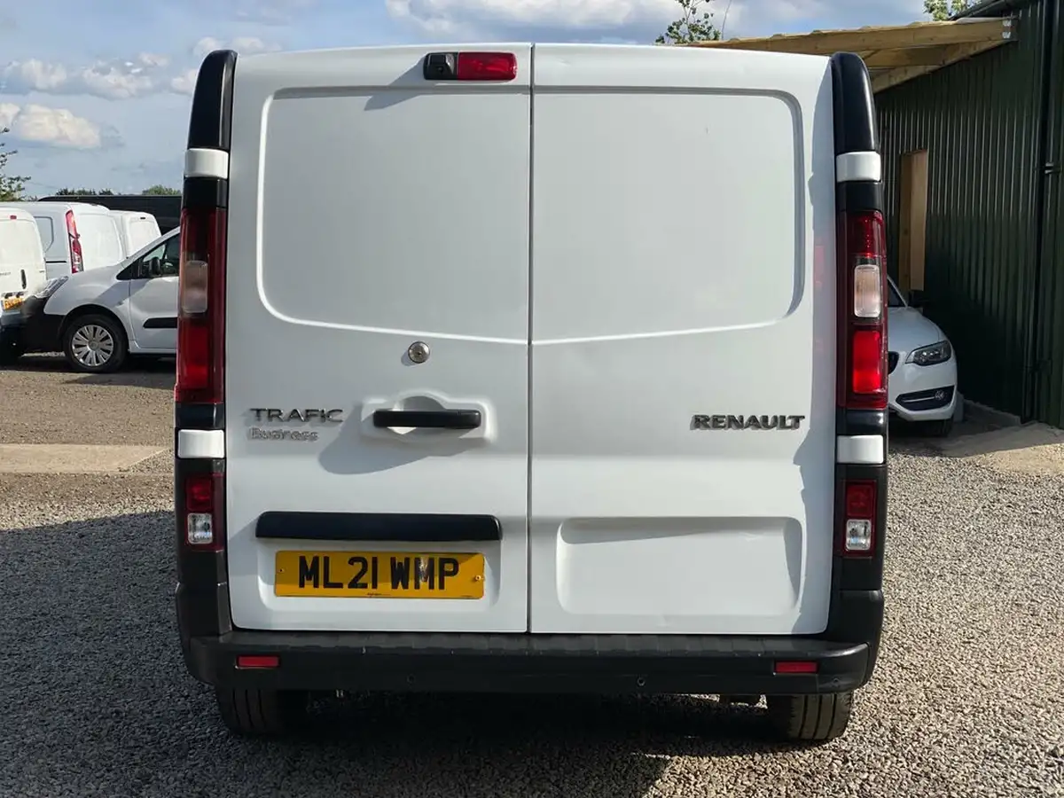 2021-renault-trafic-20dci-sl30-energy-120-business-panel-big-16