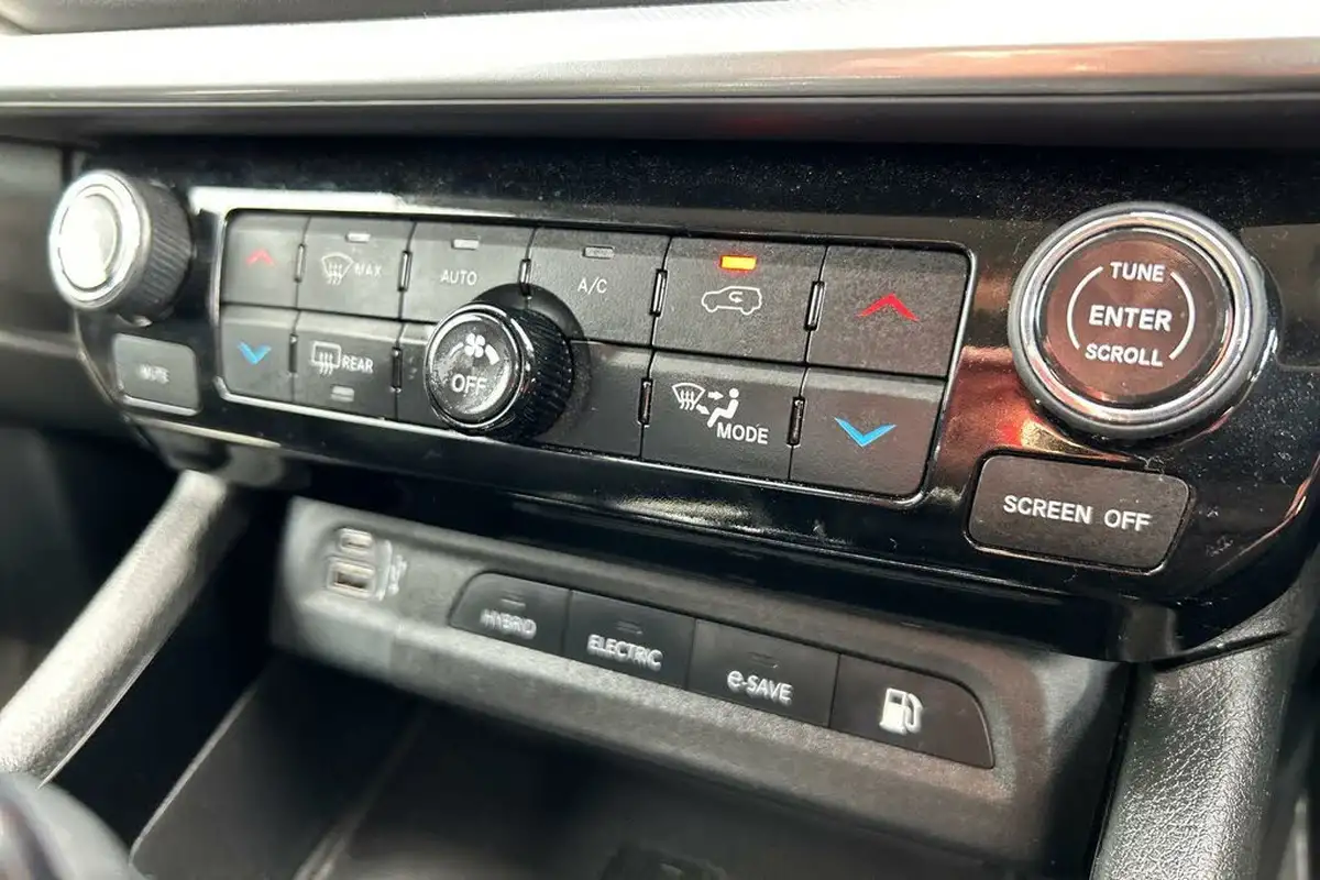 2022-jeep-compass-13-gse-s-big-11
