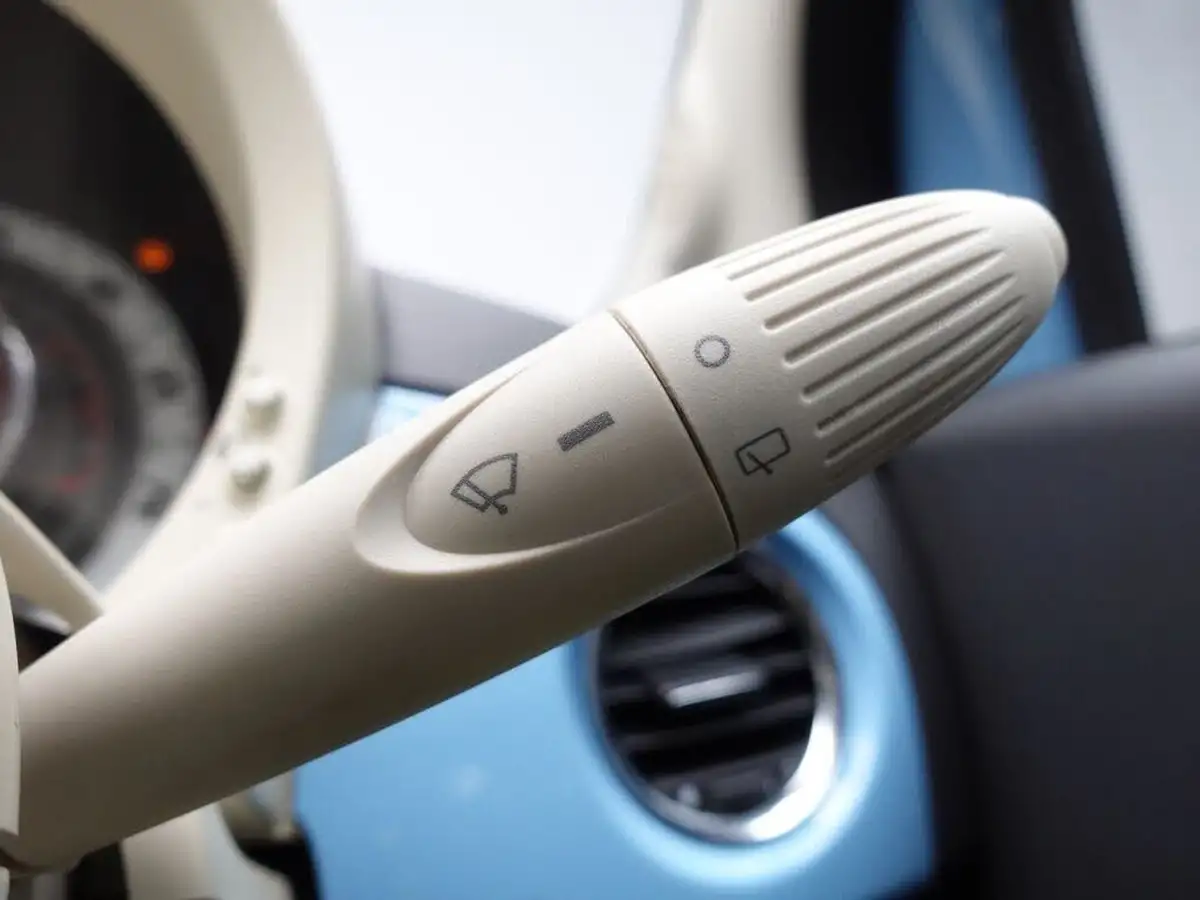 2014-fiat-500-12-lounge-big-28