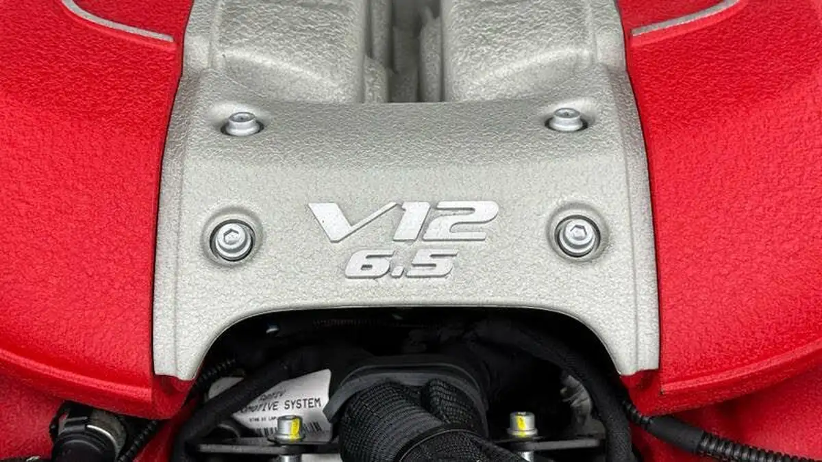 2022-ferrari-812-gts-big-35