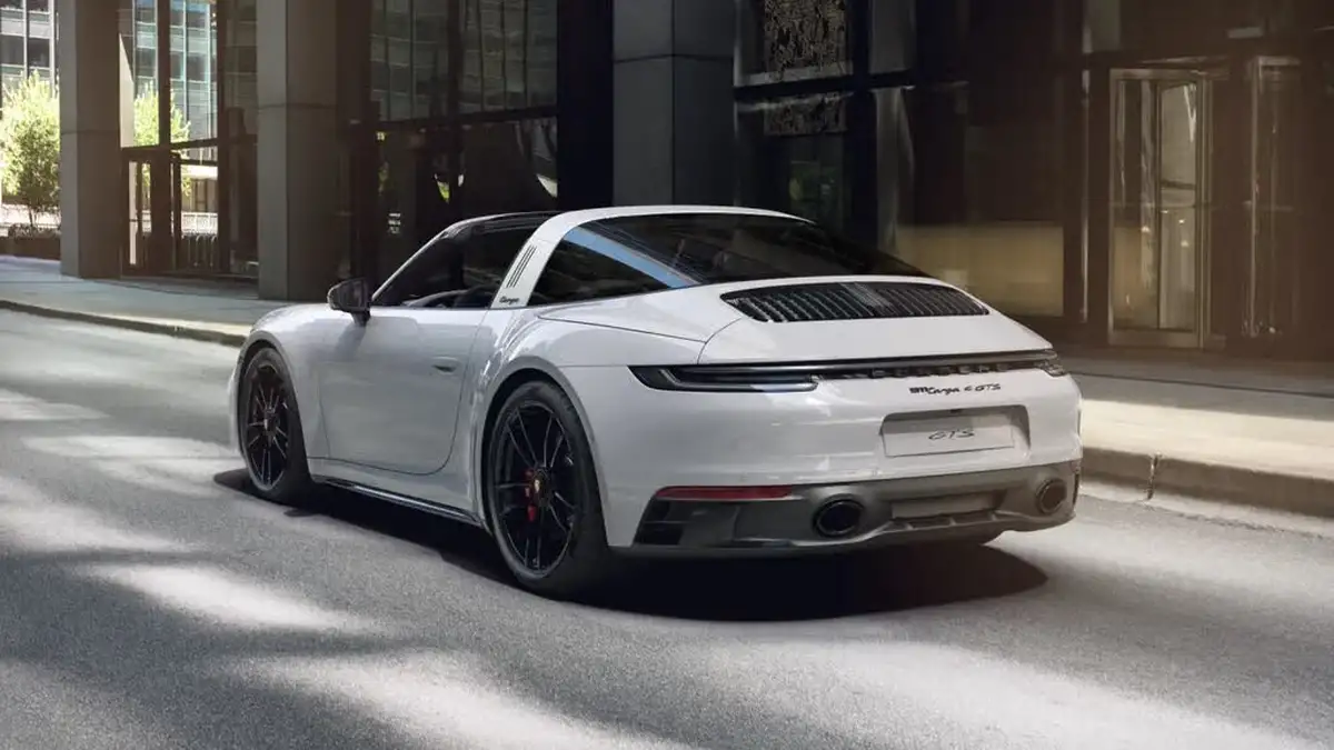 2022-porsche-911-30-targa-4-gts-big-2