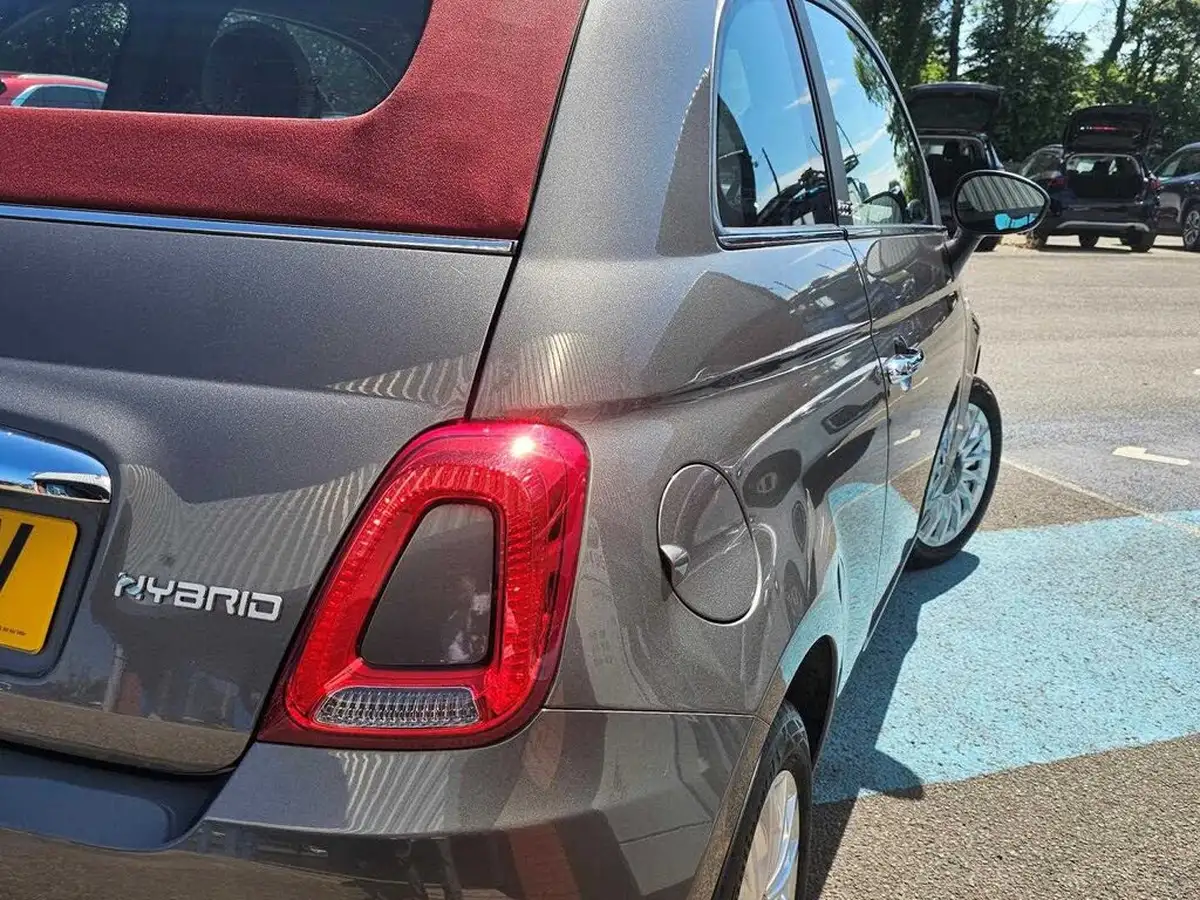 2022-fiat-500c-10-dolcevita-big-13