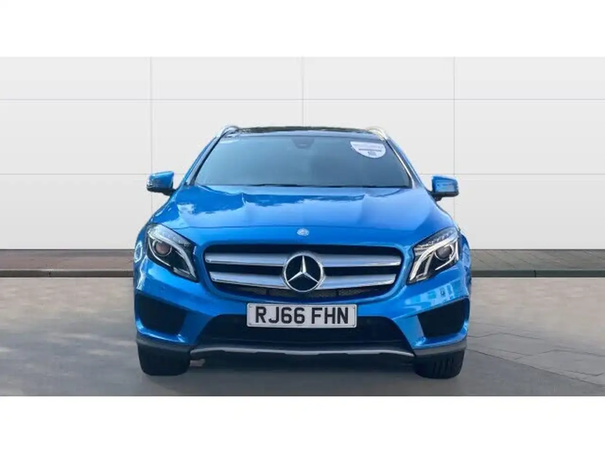 2017-mercedes-benz-gla-class-21d-gla-220d-amg-line-premium-plusss-big-2
