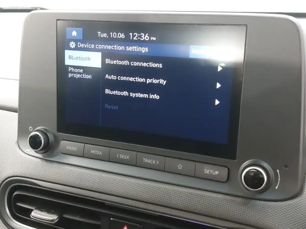 2022-hyundai-kona-16-gdi-se-connect-big-14