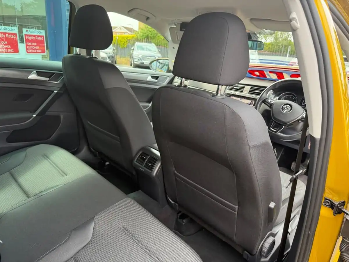 2017-volkswagen-golf-10-tsi-se-nav-ss-hatchback-5d-dsg-big-30