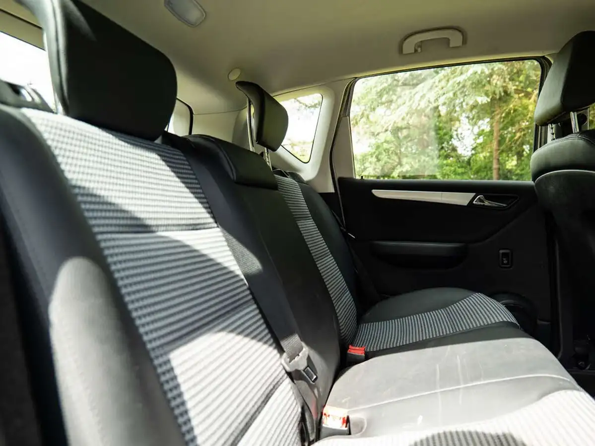 2007-mercedes-benz-a-class-15-a150-avantgarde-se-5d-big-18