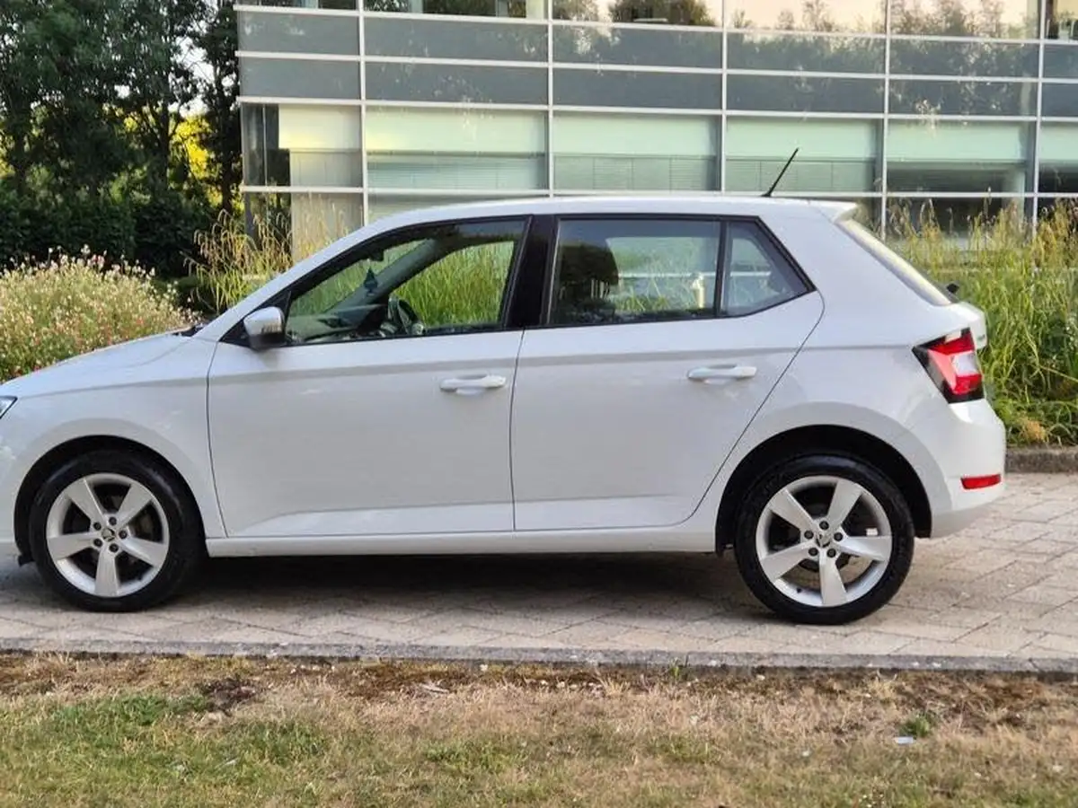 2019-skoda-fabia-10-tsi-se-l-95ps-ss-hatchback-big-5