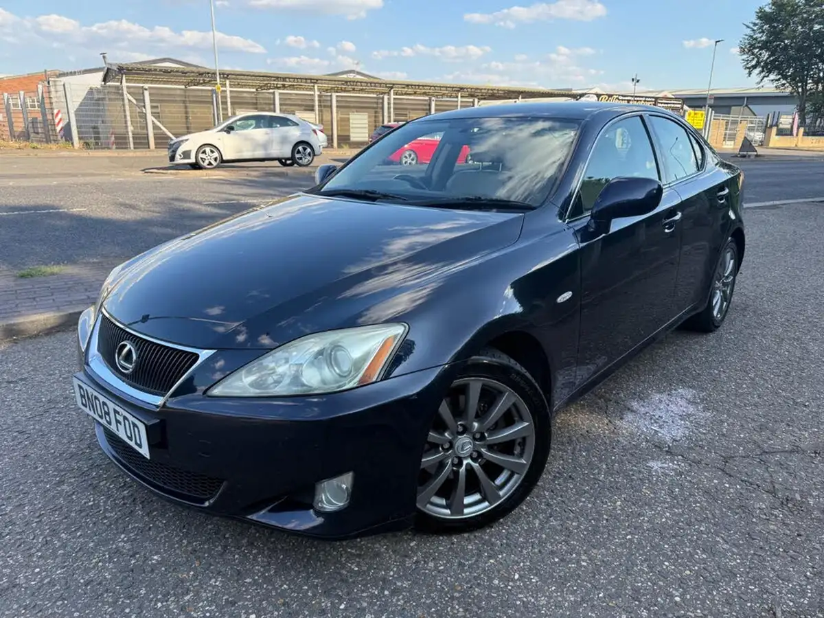 2008-lexus-is-220d-22td-se-big-1