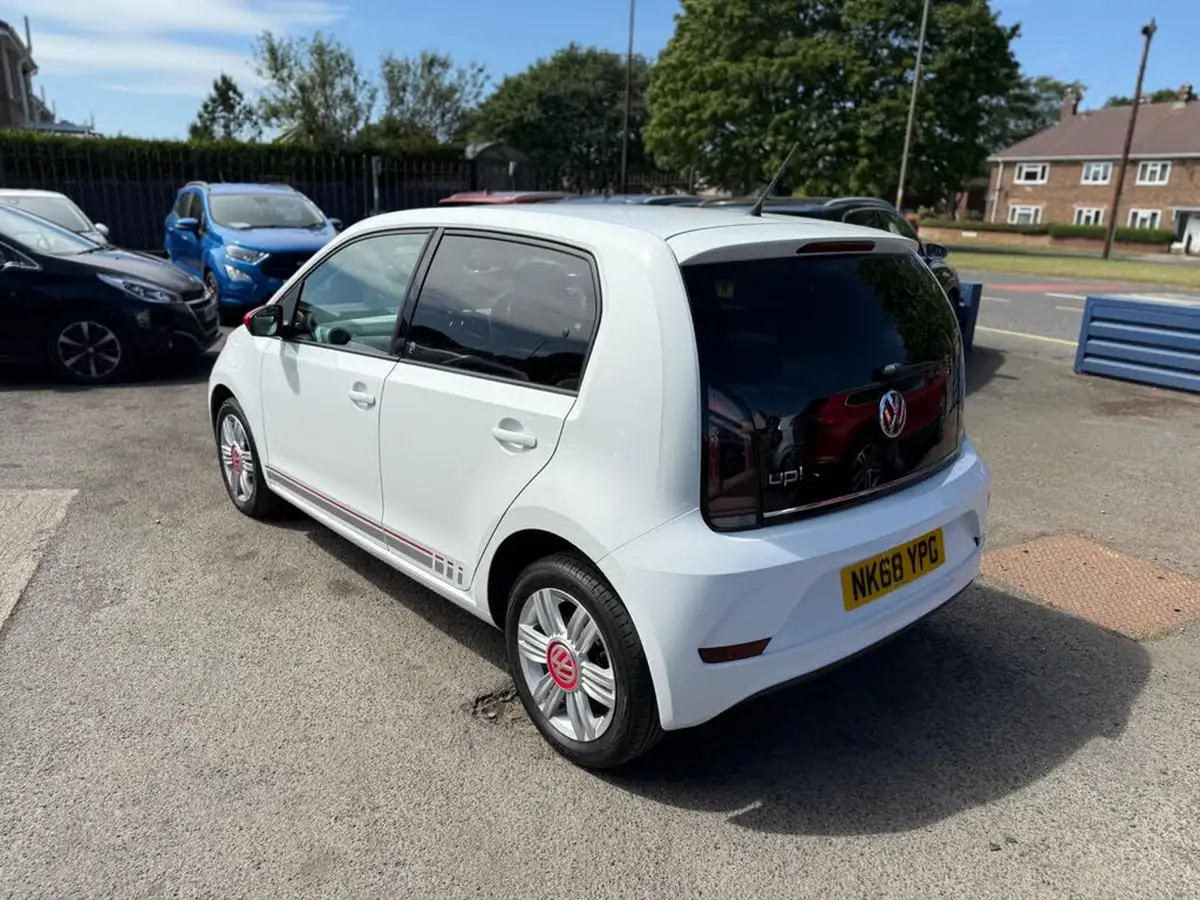 2018-volkswagen-up-10-up-beats-60ps-5d-big-10